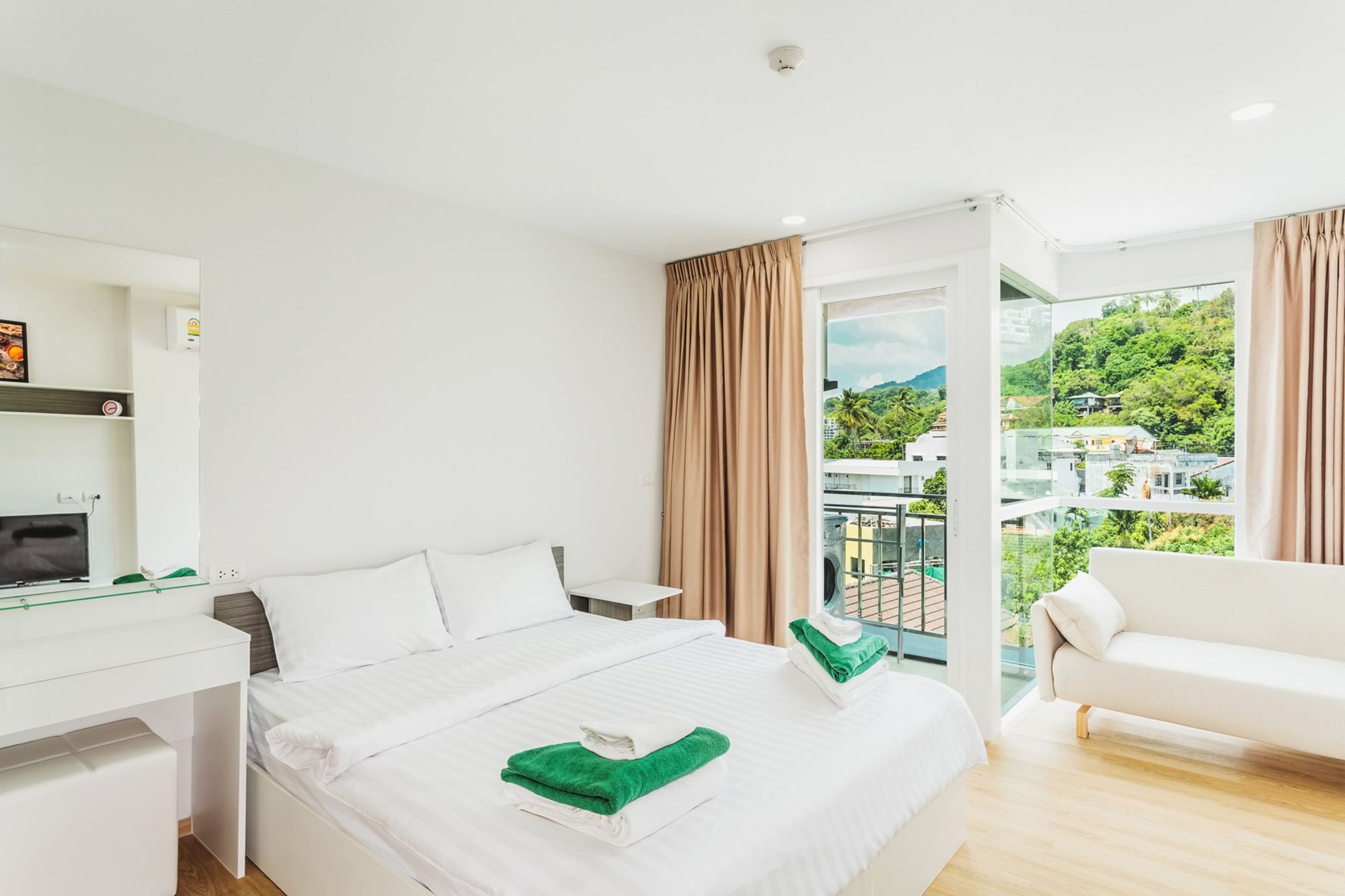 Condo In Kata In Ozone A519 ภายนอก รูปภาพ